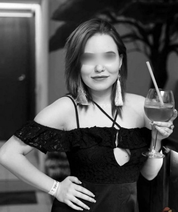 Со мной ты окунешься в мир наслаждения и страсти. Я опытная и всегда готова идти на встречу твоим желаниям. У меня есть много возможностей, которыми я смогу тебя порадовать – от ласкового массажа до разнообразных игр и экспериментов в постели. В Москве я уже много лет и знаю все лучшие места и возможности, чтобы сделать наше свидание незабываемым. Отзывы обо мне говорят сами за себя – я стараюсь быть лучшей для каждого моего клиента. Ты не пожалеешь о своем выборе, обещаю 😉 Посмотри мои фото и смс мне в Москве, чтобы мы начали нашу незабываемую встречу. 🌹💋🔥 Римма